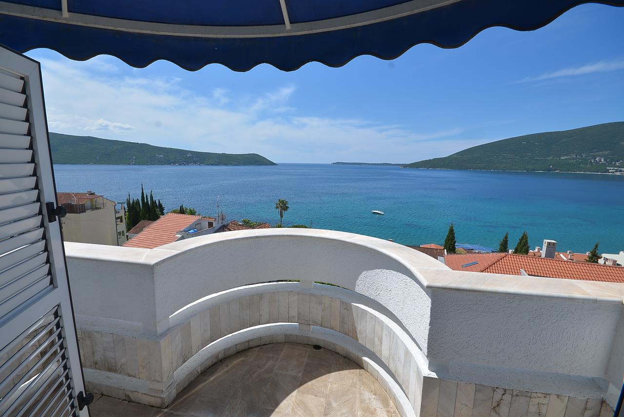 Hotel Vila Margot Herceg Novi Exterior photo